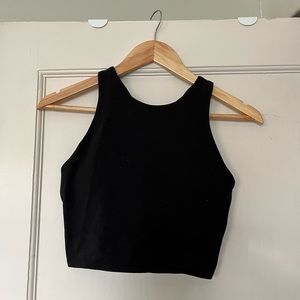 Athleta Conscious Crop